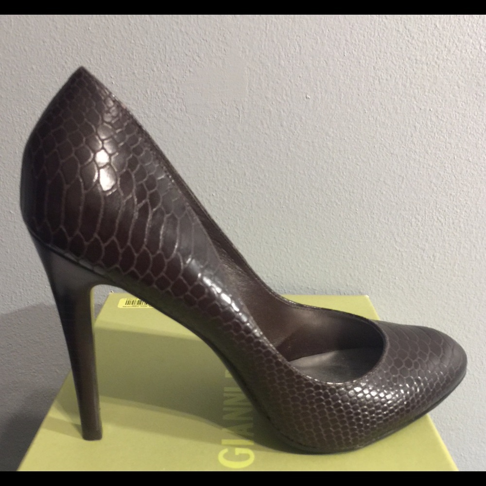 GIANNI BINI ATHENS HERSHEY BROWN HEELS